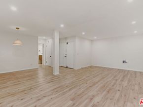 5651 Sumner Way 309, Culver City CA 90230