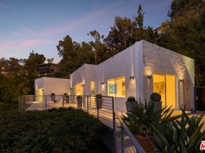 9422 Readcrest Drive, Beverly Hills CA 90210