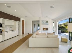 9422 Readcrest Drive, Beverly Hills CA 90210