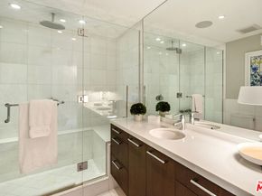 9422 Readcrest Drive, Beverly Hills CA 90210