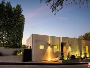 9422 Readcrest Drive, Beverly Hills CA 90210