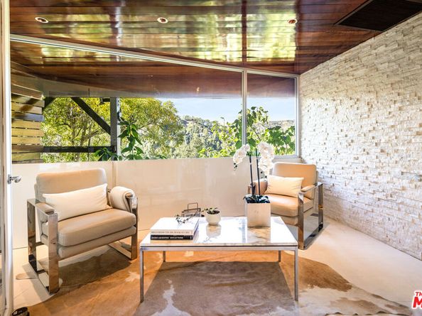 9422 Readcrest Drive, Beverly Hills CA 90210