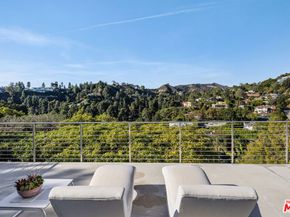 9422 Readcrest Drive, Beverly Hills CA 90210