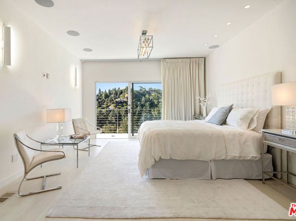 9422 Readcrest Drive, Beverly Hills CA 90210