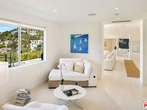 9422 Readcrest Drive, Beverly Hills CA 90210