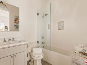 7324 Westlawn Avenue, Los Angeles CA 90045