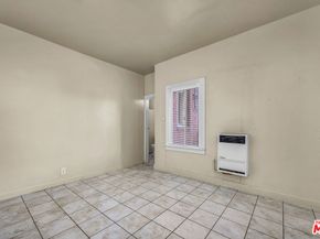 5734 S Broadway, Los Angeles CA 90037