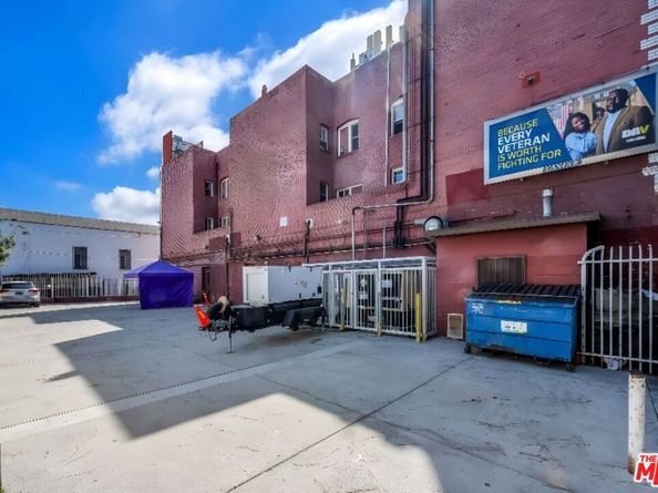 5734 S Broadway, Los Angeles CA 90037