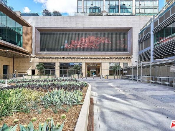 889 Francisco Street 1001, Los Angeles CA 90017