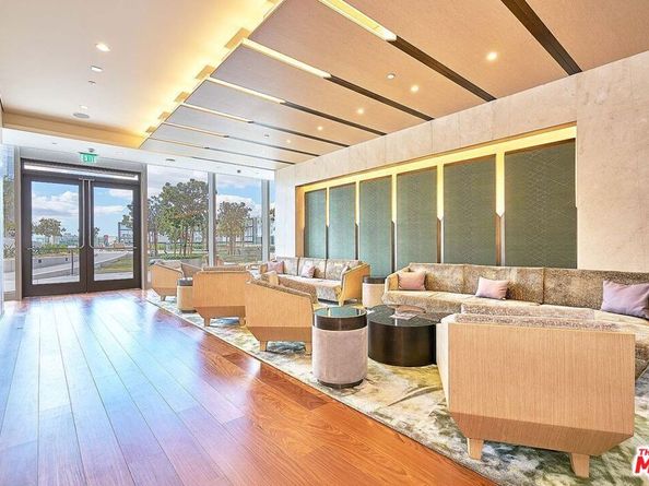 889 Francisco Street 1001, Los Angeles CA 90017