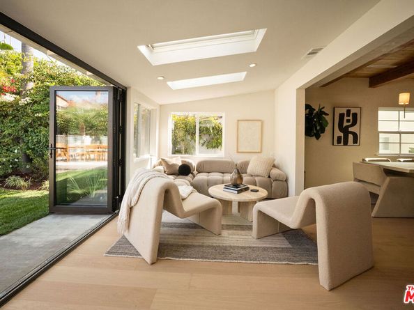 2933 Glenn Avenue, Santa Monica CA 90405