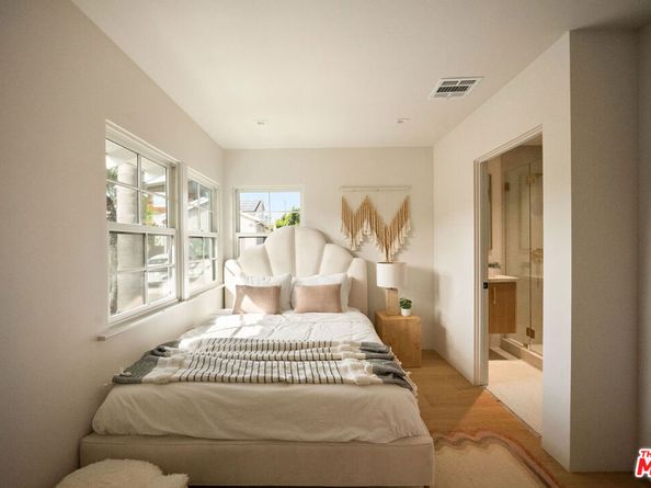 2933 Glenn Avenue, Santa Monica CA 90405