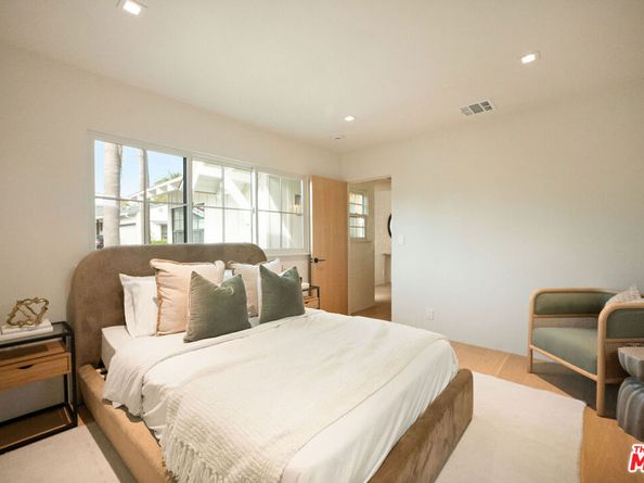 2933 Glenn Avenue, Santa Monica CA 90405