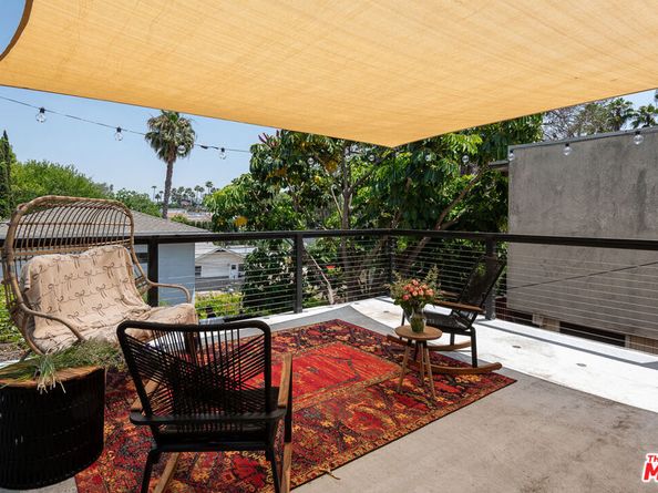 1506 N Benton Way, Los Angeles CA 90026