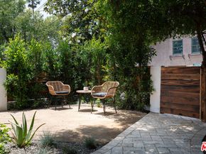 1506 N Benton Way, Los Angeles CA 90026