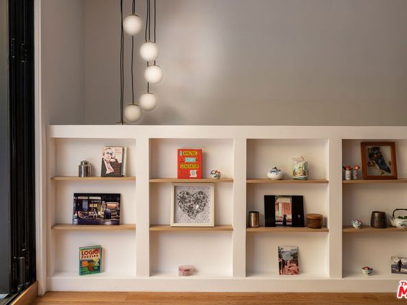 1506 N Benton Way, Los Angeles CA 90026