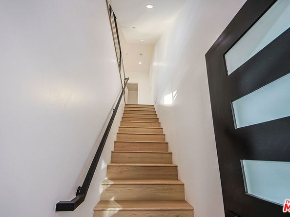 11734 Gilmore Street, North Hollywood CA 91606