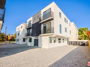 11734 Gilmore Street, North Hollywood CA 91606