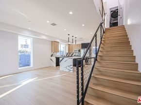 11734 Gilmore Street, North Hollywood CA 91606