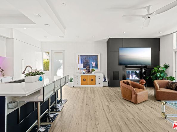 1250 North N Harper Avenue 401, West Hollywood CA 90046