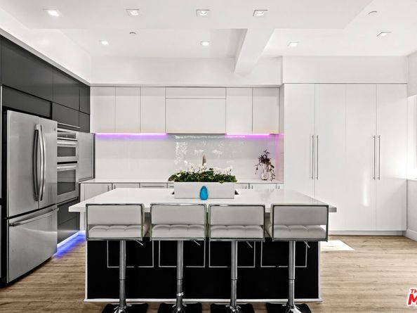 1250 North N Harper Avenue 401, West Hollywood CA 90046