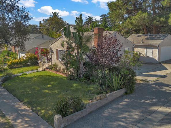 951 N Allen Avenue, Pasadena CA 91104