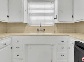 951 N Allen Avenue, Pasadena CA 91104