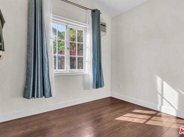 951 N Allen Avenue, Pasadena CA 91104