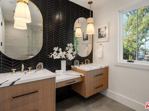 1823 S Shenandoah Street, Los Angeles CA 90035