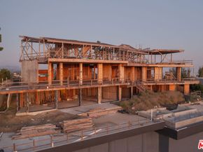 1341 Linda Flora Drive, Los Angeles CA 90049