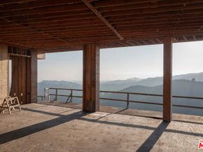 1341 Linda Flora Drive, Los Angeles CA 90049