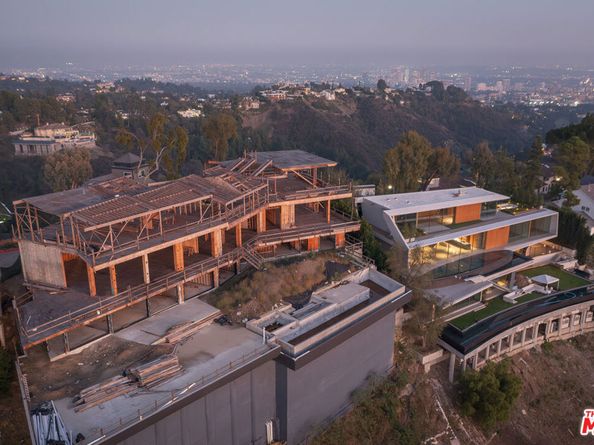 1341 Linda Flora Drive, Los Angeles CA 90049