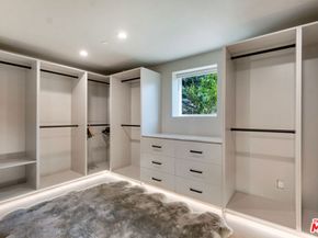 7966 Mulholland Drive, Los Angeles CA 90046