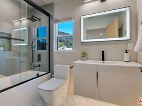 7966 Mulholland Drive, Los Angeles CA 90046