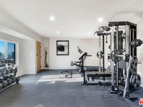 7966 Mulholland Drive, Los Angeles CA 90046