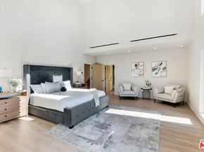 7966 Mulholland Drive, Los Angeles CA 90046