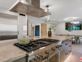 7966 Mulholland Drive, Los Angeles CA 90046