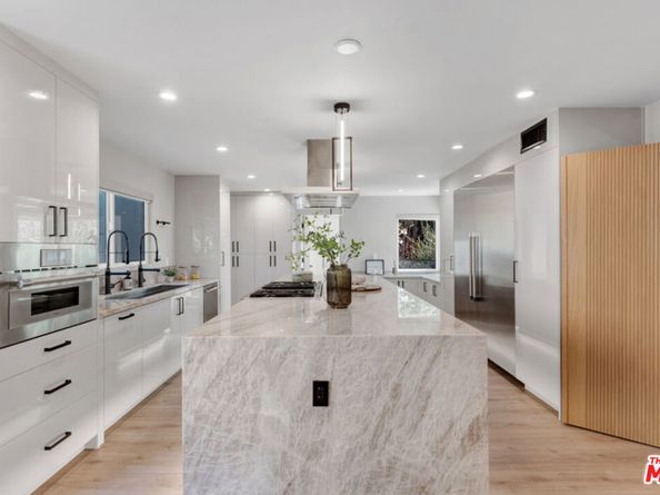 7966 Mulholland Drive, Los Angeles CA 90046