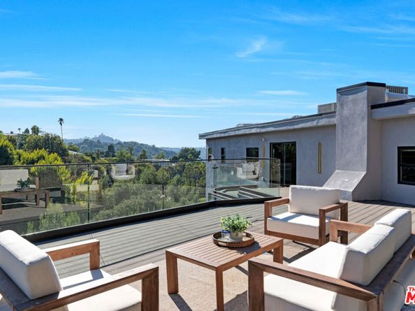 7966 Mulholland Drive, Los Angeles CA 90046