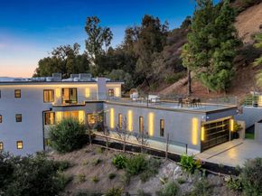 7966 Mulholland Drive, Los Angeles CA 90046