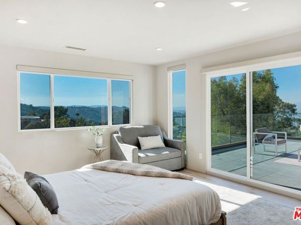 7966 Mulholland Drive, Los Angeles CA 90046