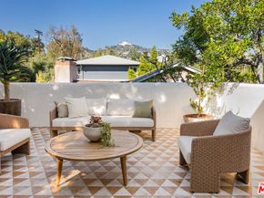 1982 N Normandie Avenue, Los Angeles CA 90027