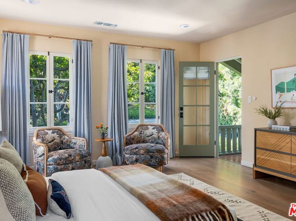 1982 N Normandie Avenue, Los Angeles CA 90027