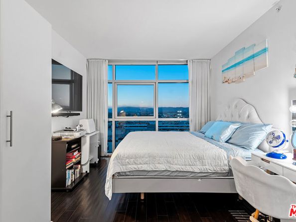 13700 Marina Pointe Drive 921, Marina Del Rey CA 90292
