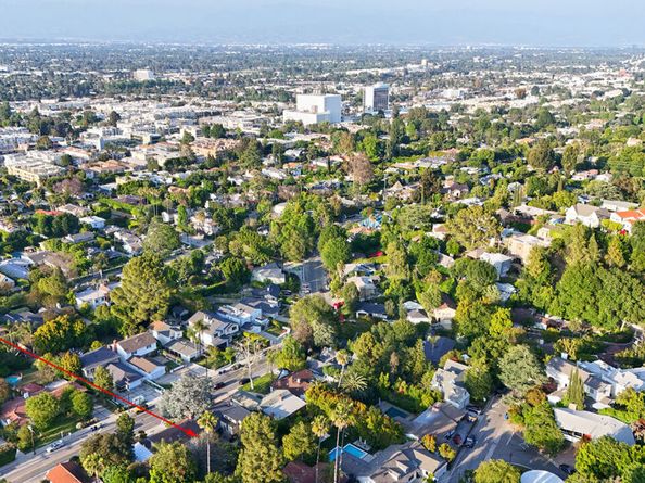 15204 Valley Vista Boulevard, Sherman Oaks CA 91403