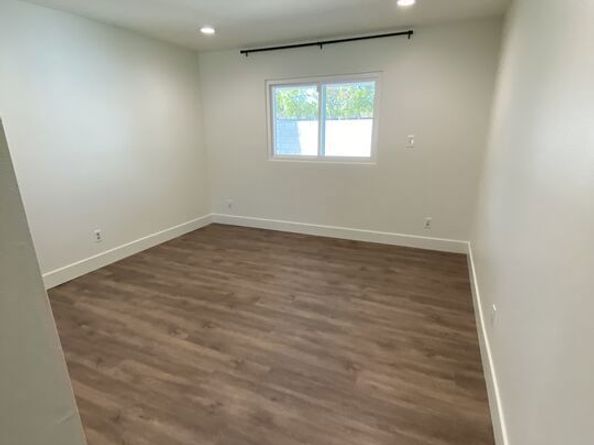 1837 N Brighton Street, Burbank CA 91506