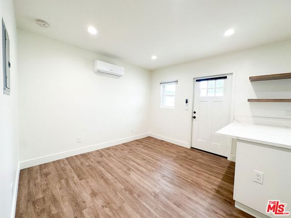 1837 N Brighton Street, Burbank CA 91506