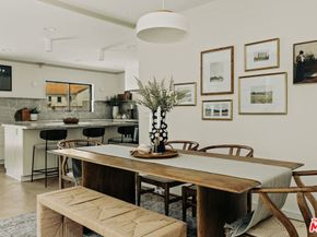 233 S Larchmont Boulevard, Los Angeles CA 90004