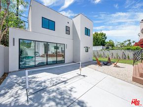 233 S Larchmont Boulevard, Los Angeles CA 90004