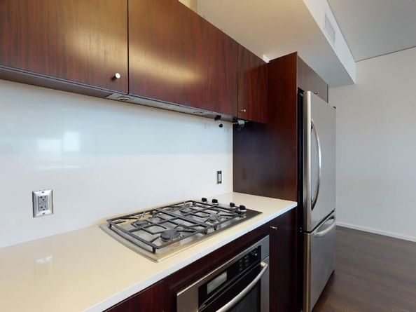 1155 S Grand Avenue 1108, Los Angeles CA 90015